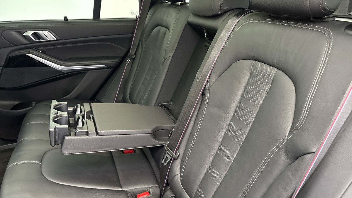 BMW X5 Image 9