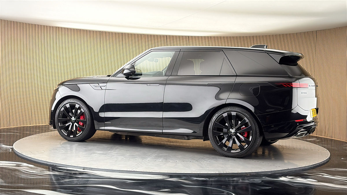 More views of Land Rover Range Rover Sport
