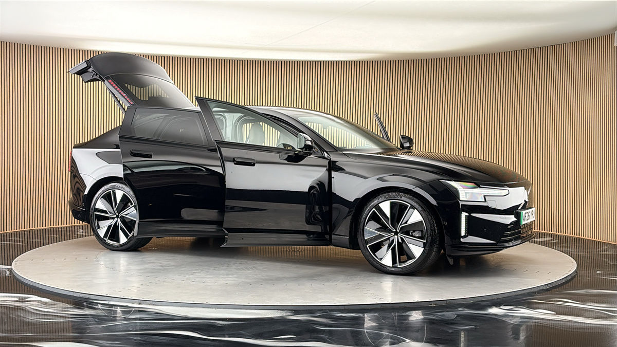 More views of Volvo ES90