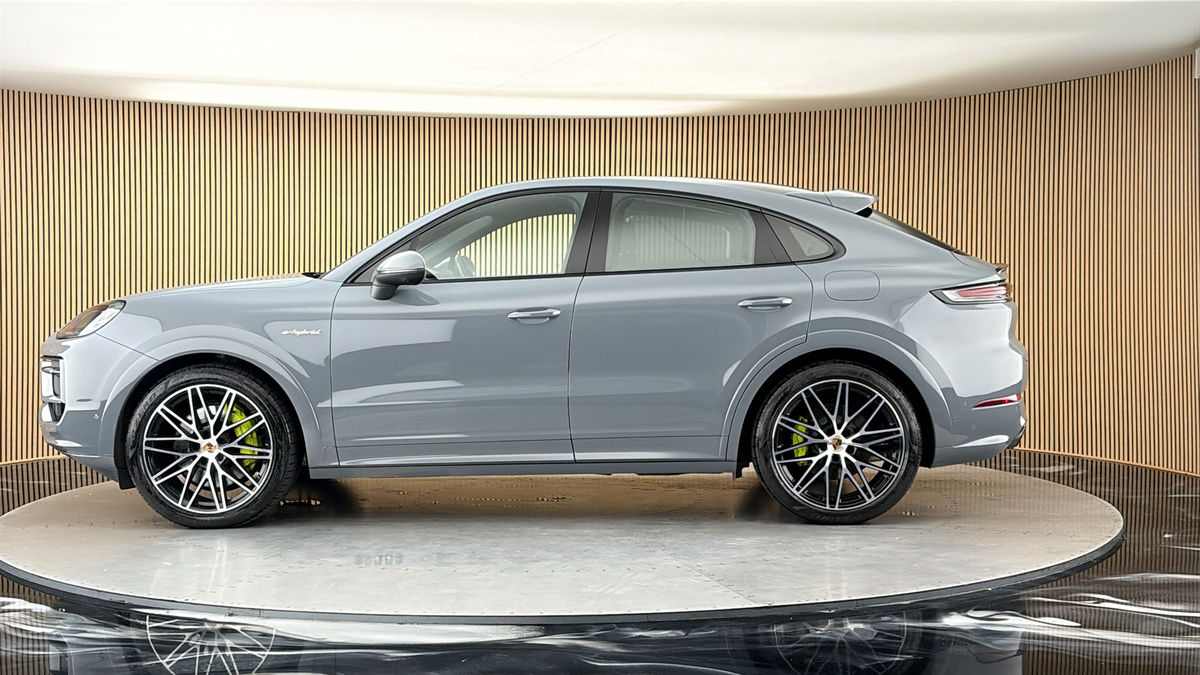 Porsche Cayenne Image 15