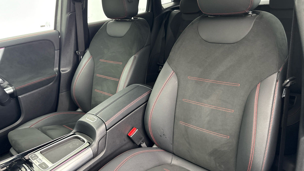 Mercedes-Benz GLA Image 7