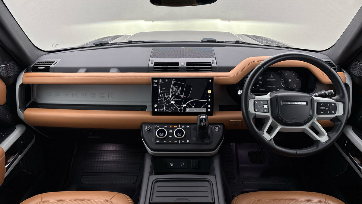 Land Rover Defender 90 Image 12