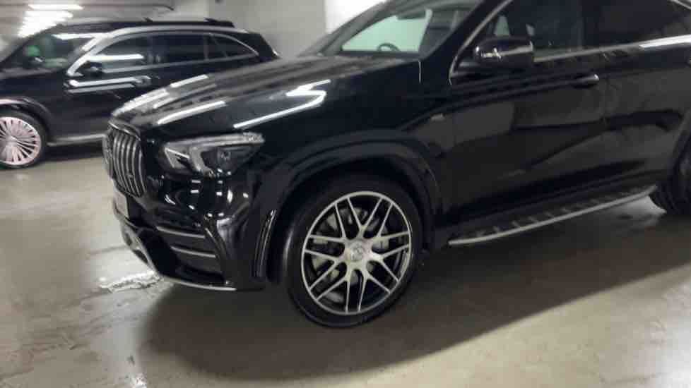 More views of Mercedes-Benz GLE