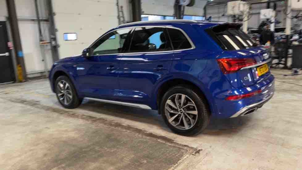 More views of Audi Q5