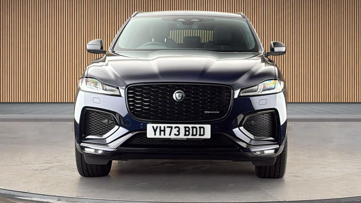 Jaguar F-PACE Image 3