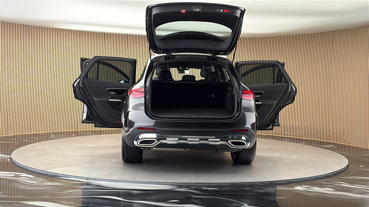 More views of Mercedes-Benz GLC