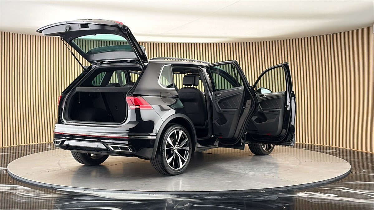 More views of Volkswagen Tiguan