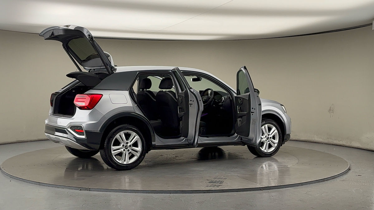 More views of Audi Q2