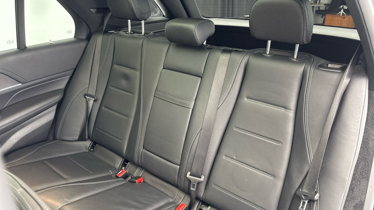 Mercedes-Benz GLE Image 8