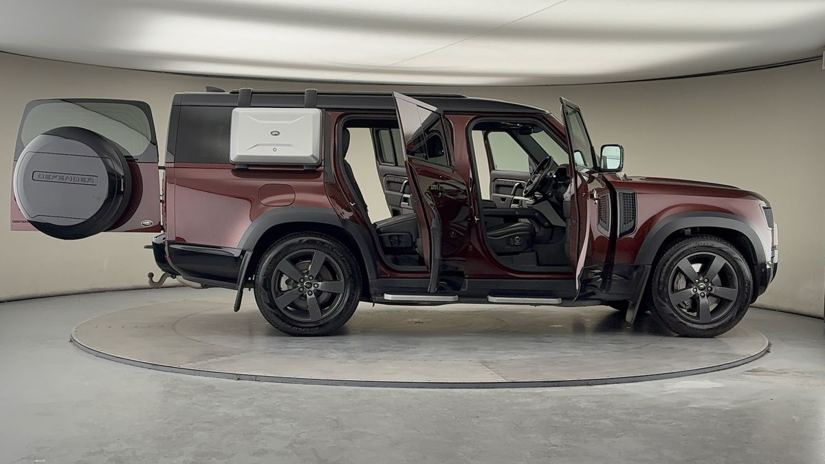 More views of Land Rover Defender 130