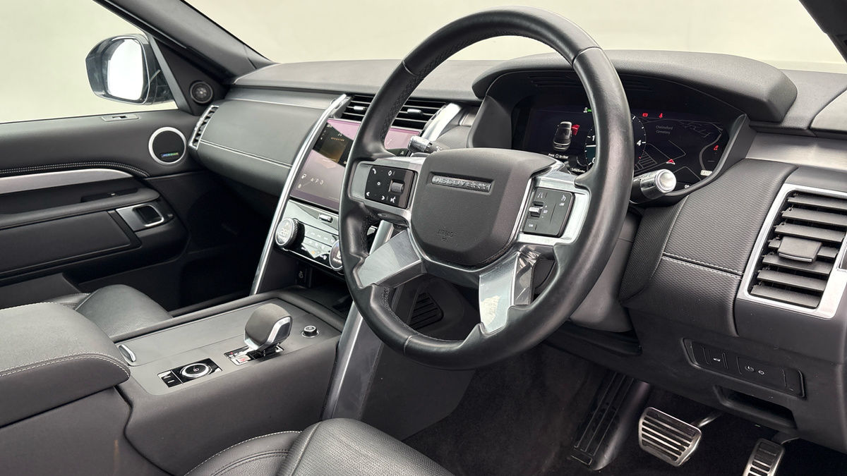 Land Rover Discovery Image 5