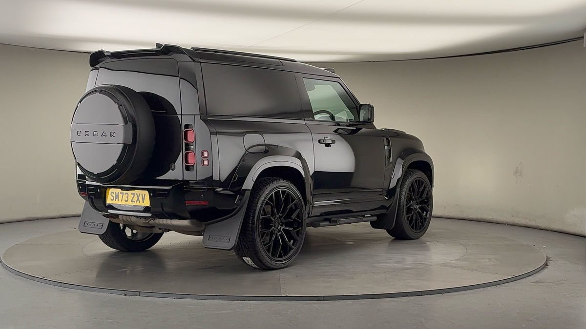 More views of Land Rover Defender 90