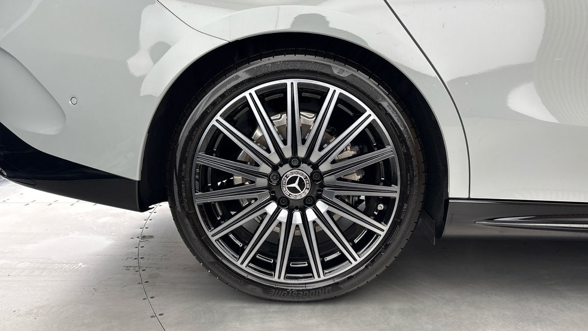 Mercedes-Benz CLA Image 10