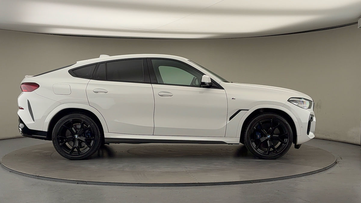 BMW X6 Image 16