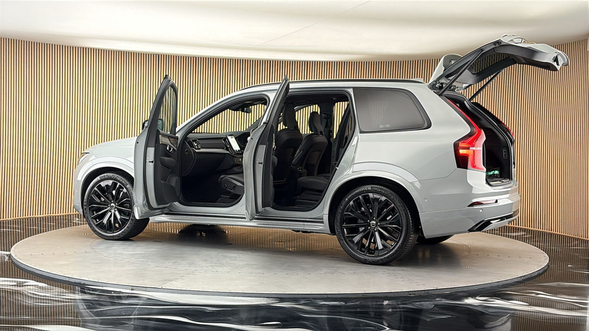 More views of Volvo XC90