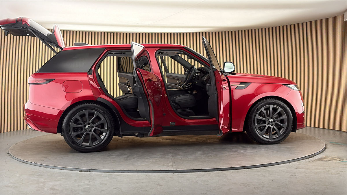More views of Land Rover Range Rover Sport