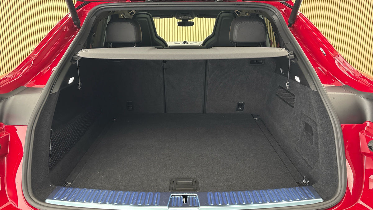 Porsche Cayenne Image 11
