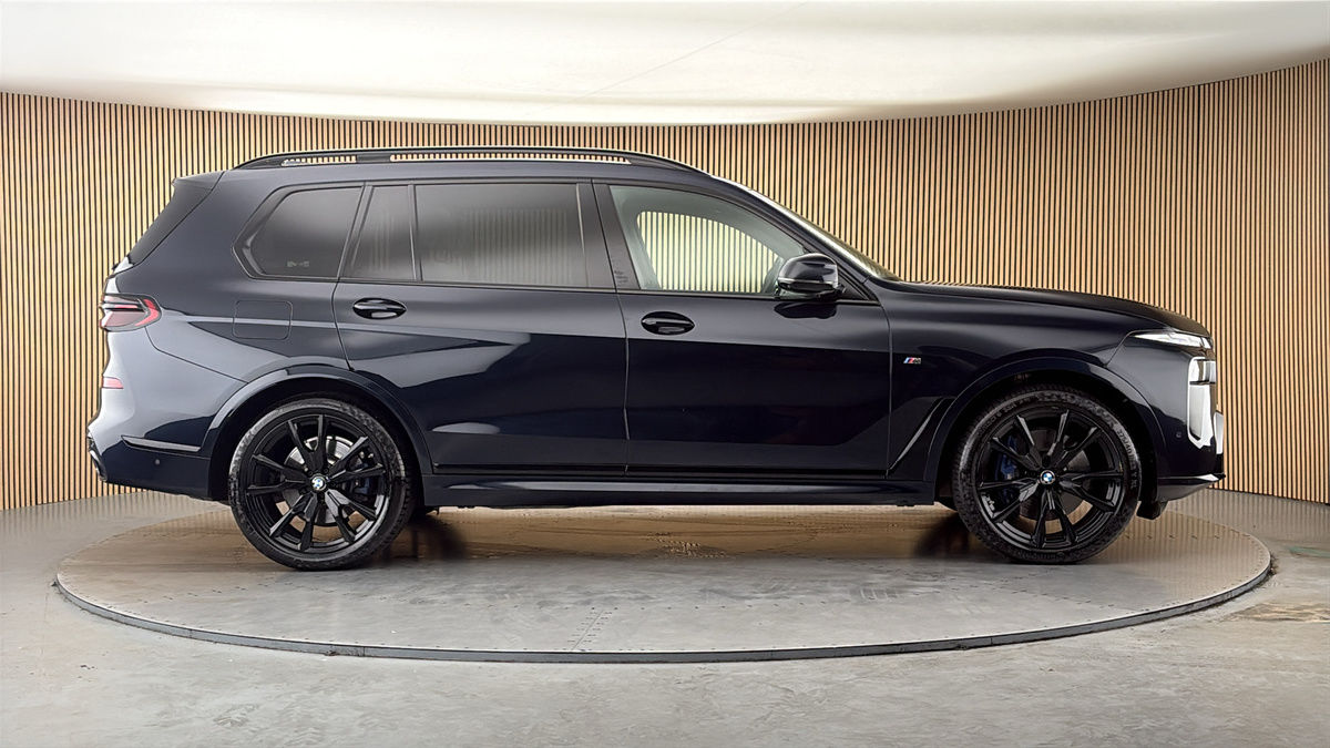 BMW X7 Image 16