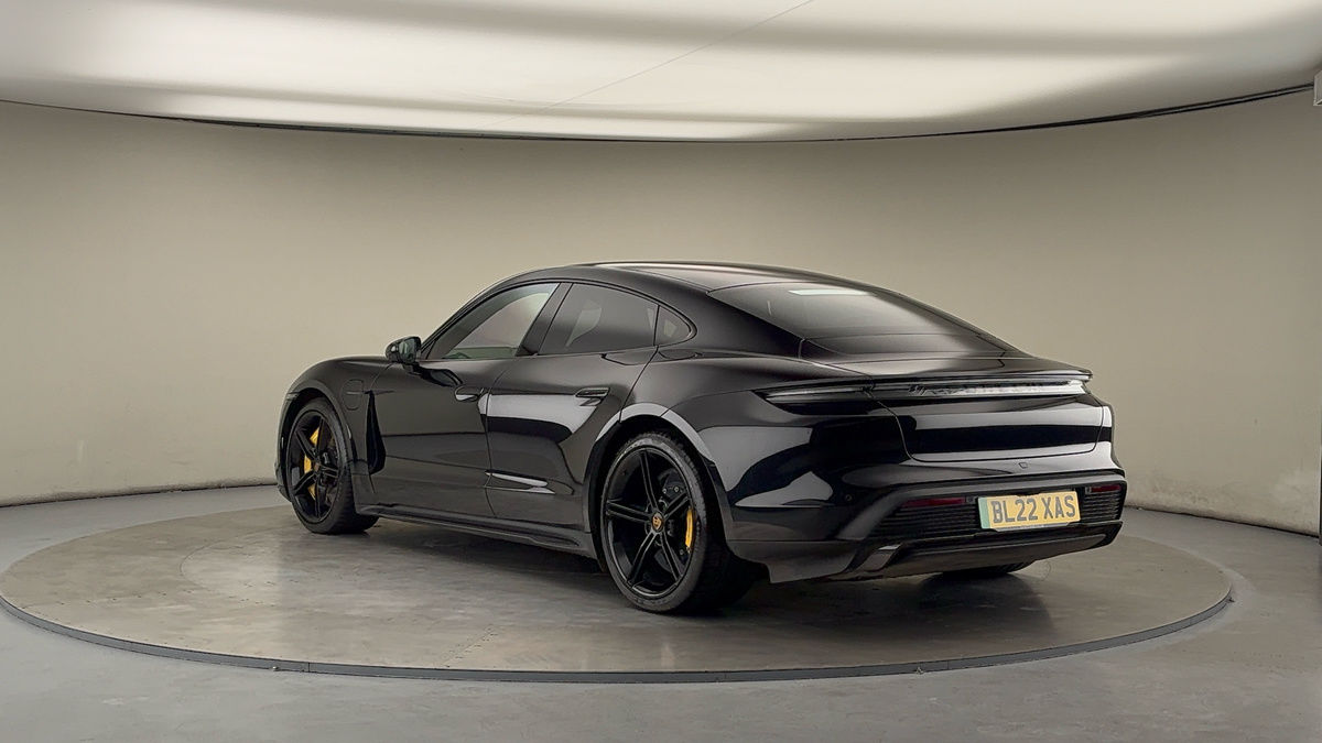 Porsche Taycan Image 3