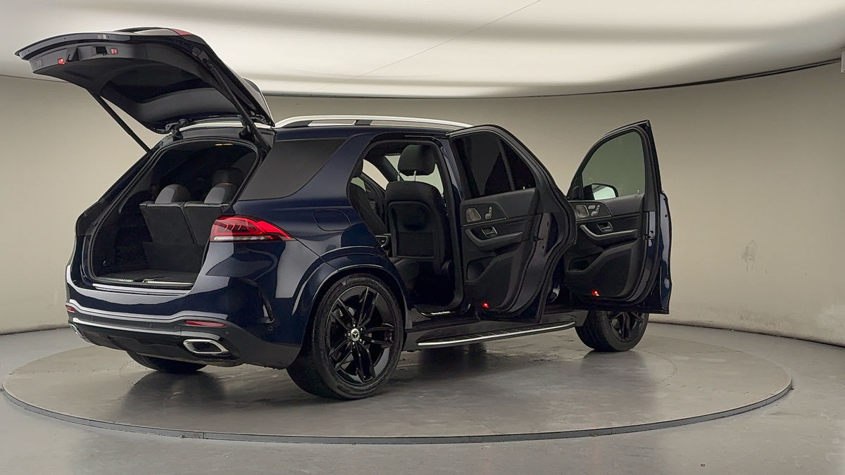 More views of Mercedes-Benz GLE