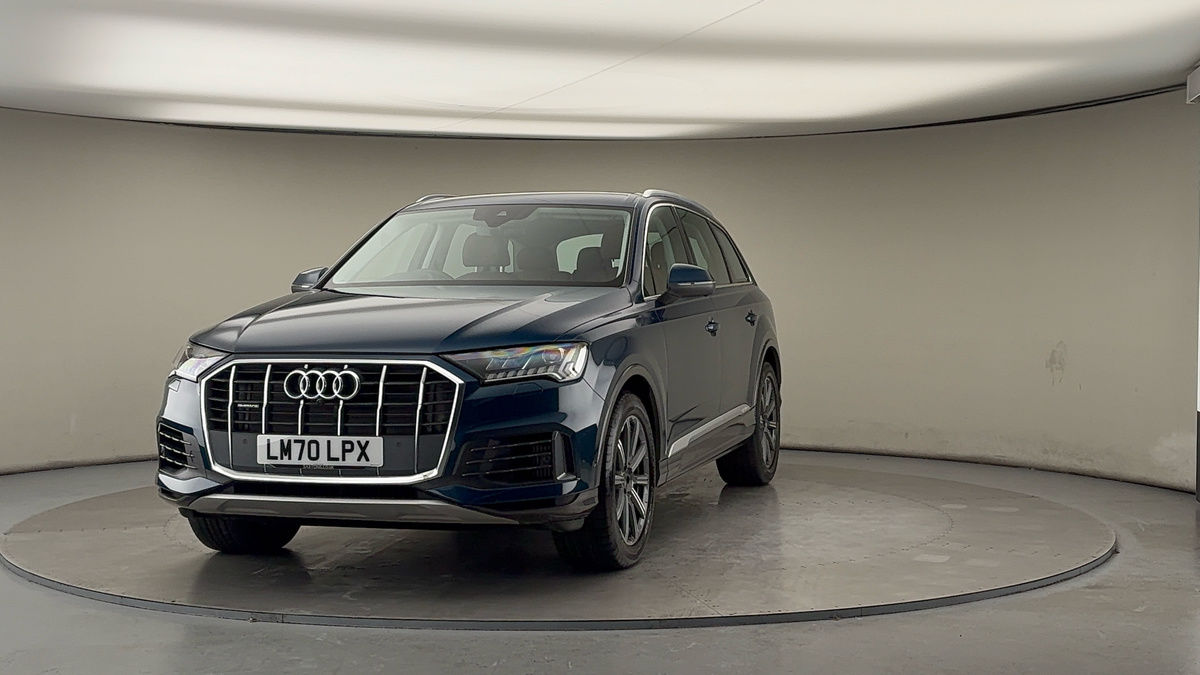 More views of Audi Q7