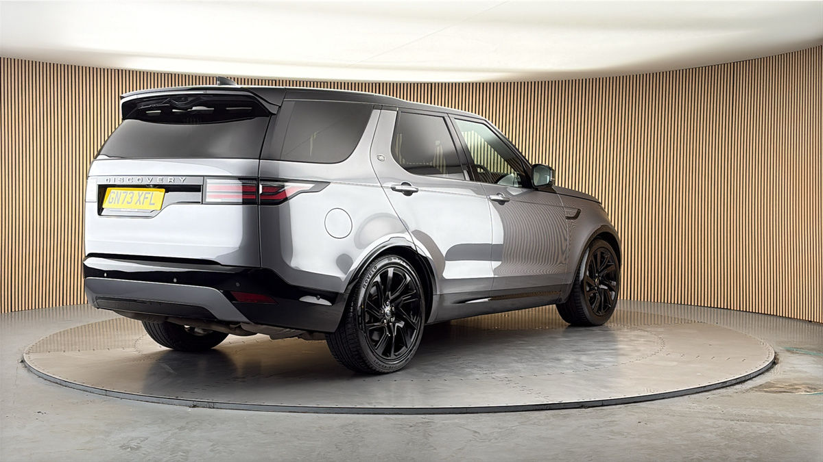 More views of Land Rover Discovery