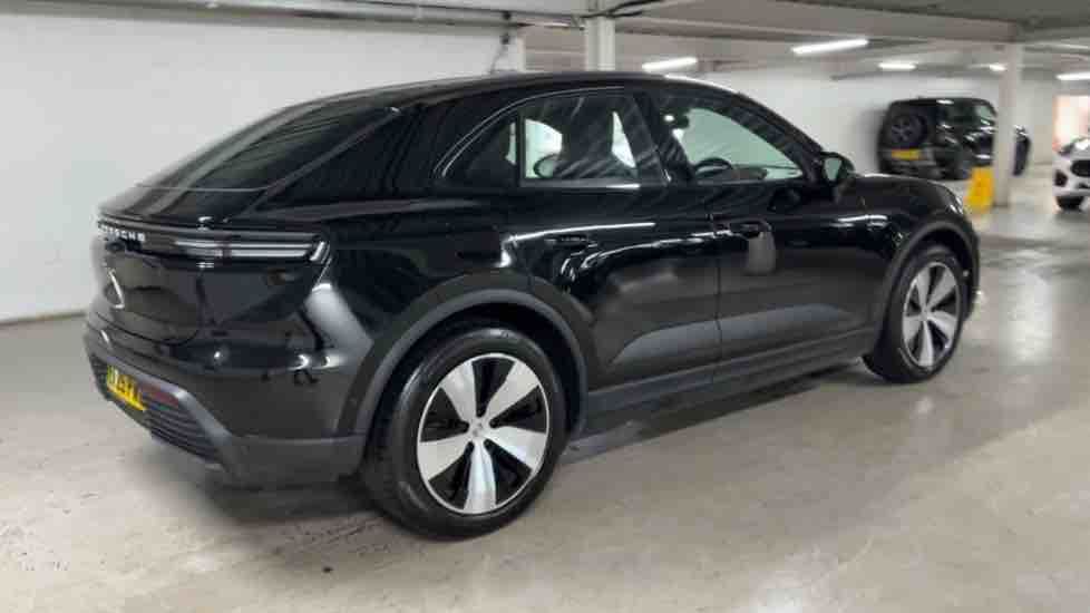 More views of Porsche Macan
