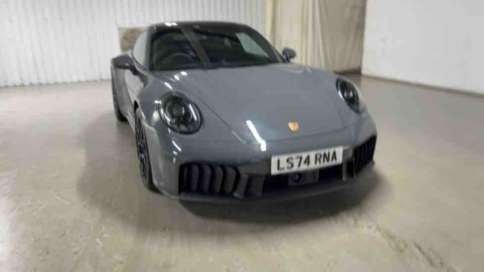 More views of Porsche 911