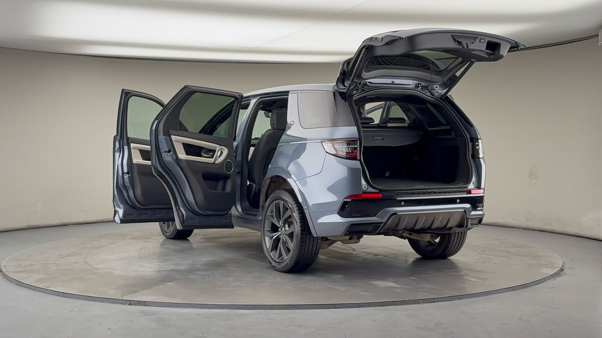 Land Rover Discovery Sport Image 23