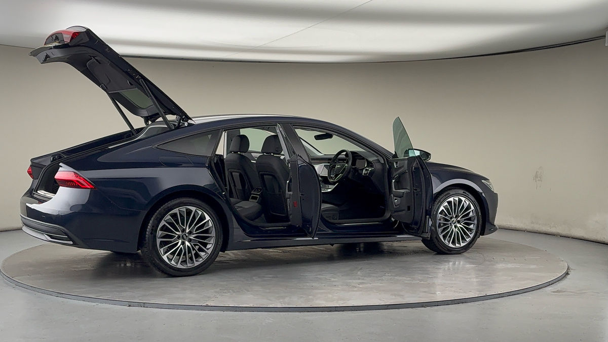 More views of Audi A7