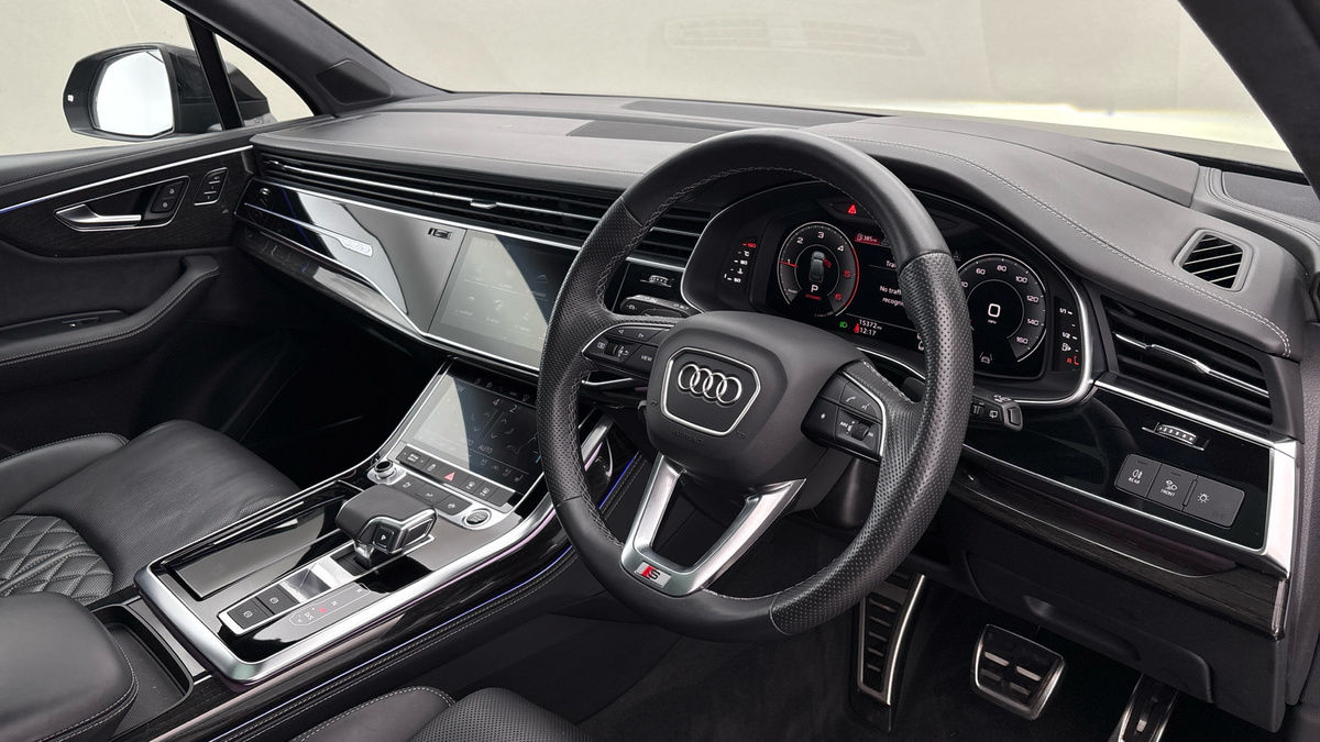 Audi Q7 Image 5