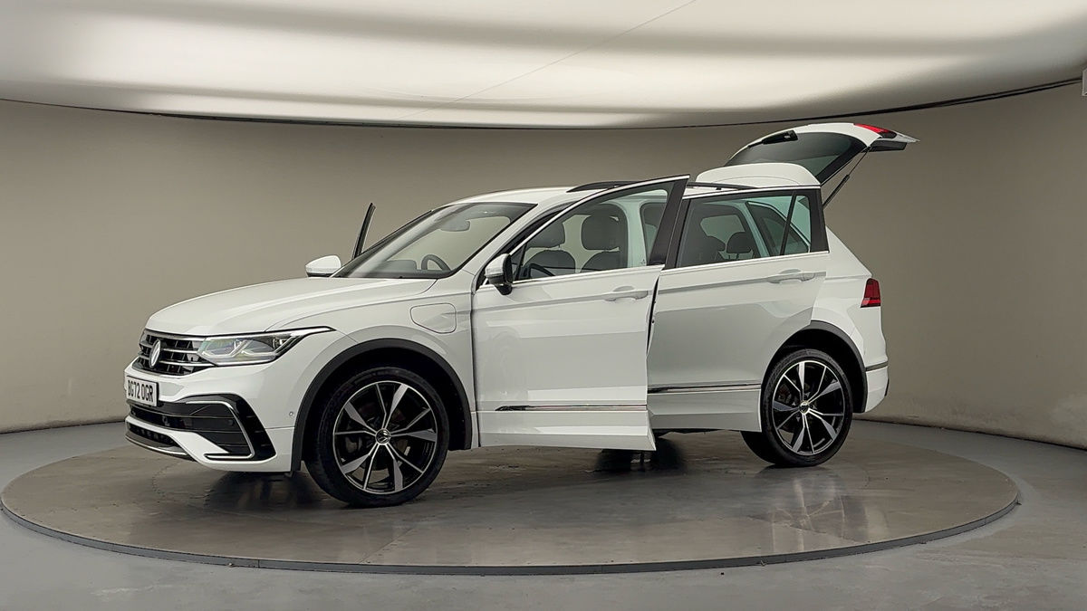 More views of Volkswagen Tiguan