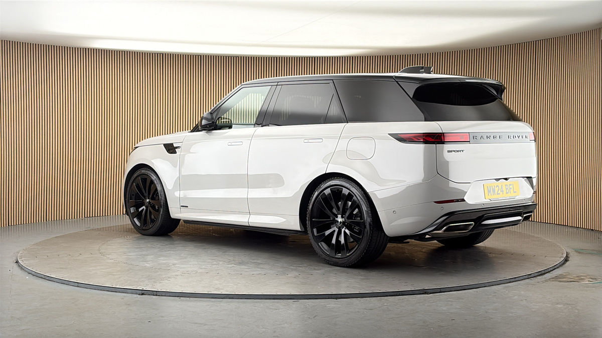 More views of Land Rover Range Rover Sport