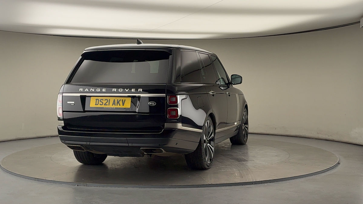More views of Land Rover Range Rover