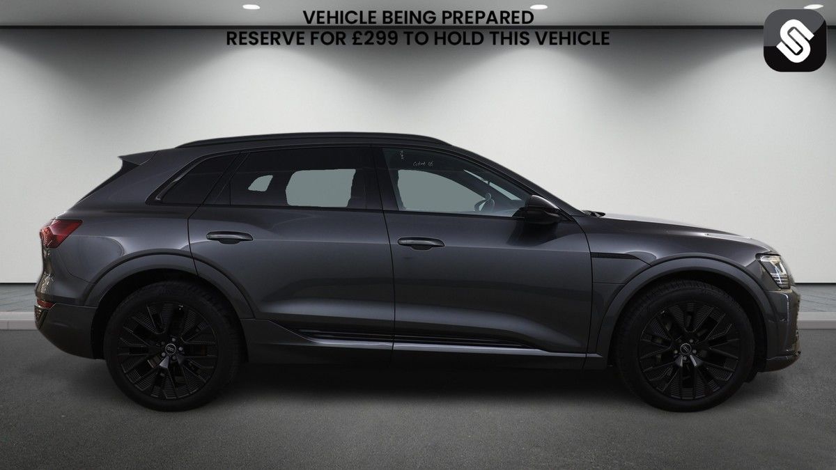 Audi Q8 e-tron Image 5