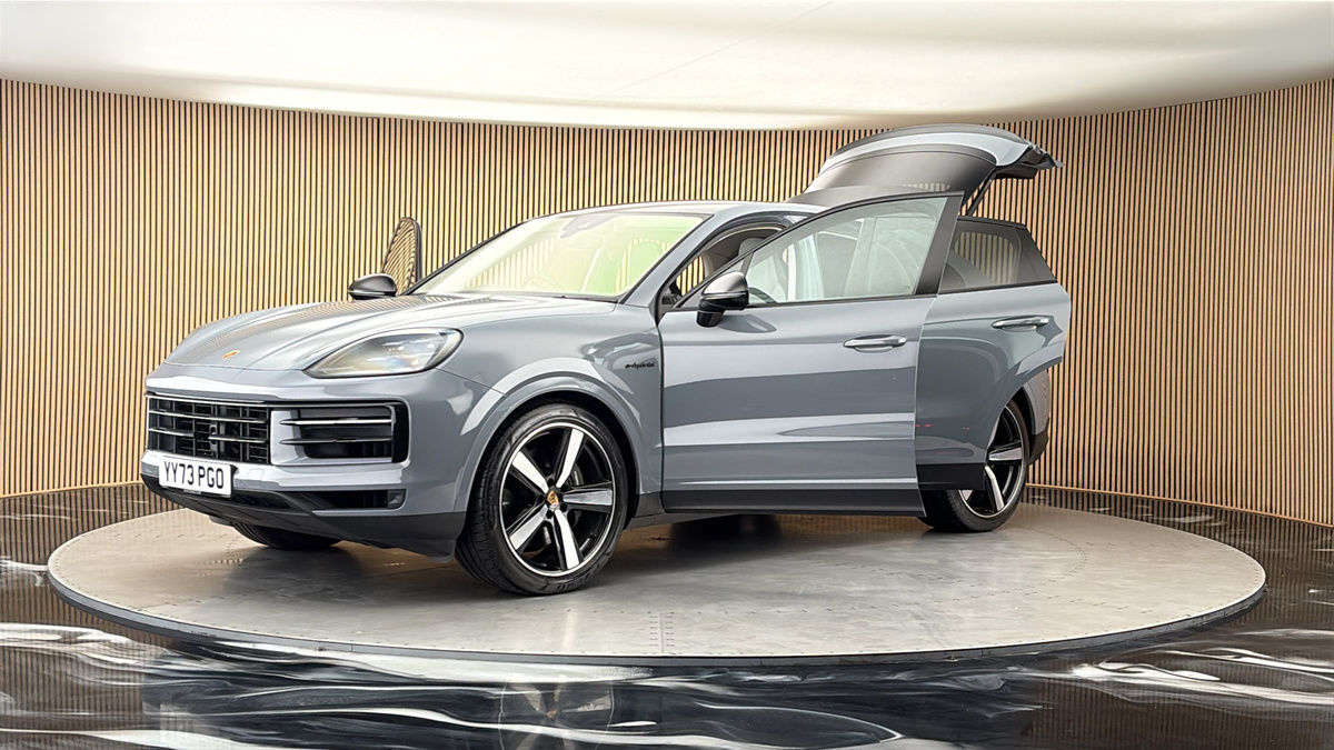 Porsche Cayenne Image 22