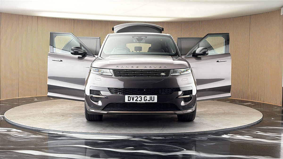 More views of Land Rover Range Rover Sport