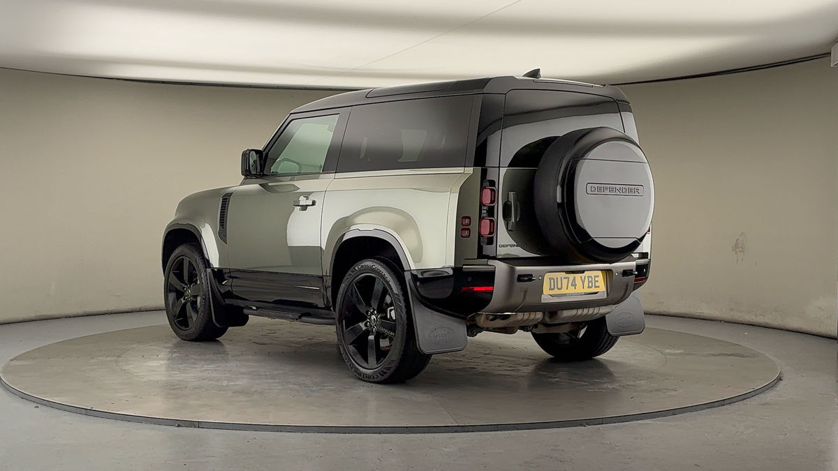 Land Rover Defender 90 Image 2