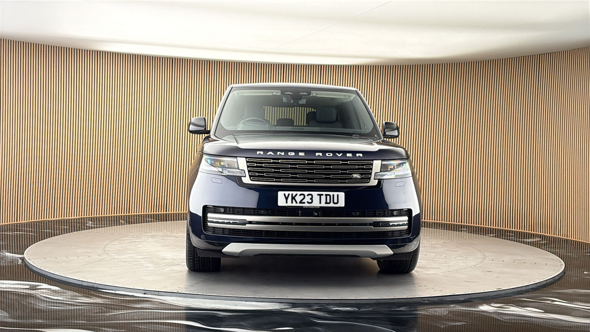 More views of Land Rover Range Rover