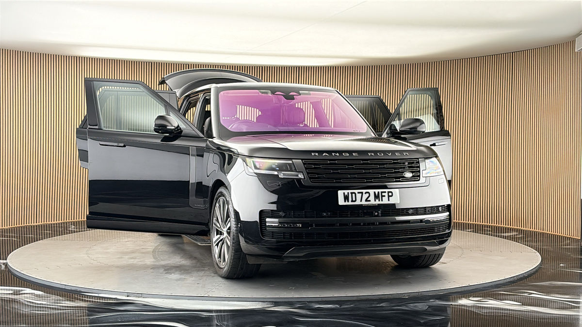 More views of Land Rover Range Rover