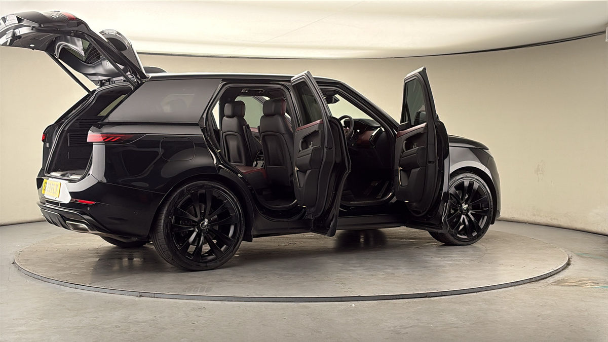 More views of Land Rover Range Rover Sport
