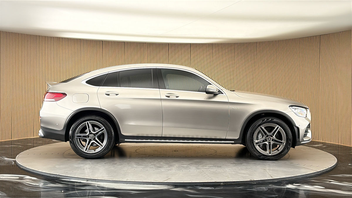 Mercedes-Benz GLC Image 16