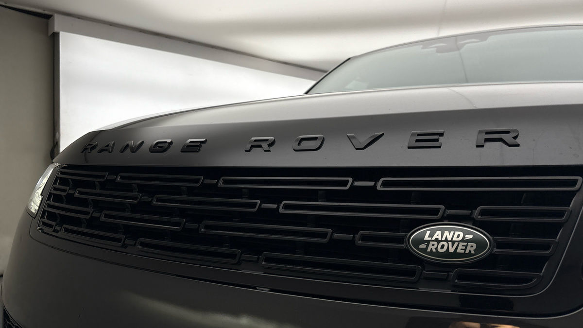 Land Rover Range Rover Sport Image 24