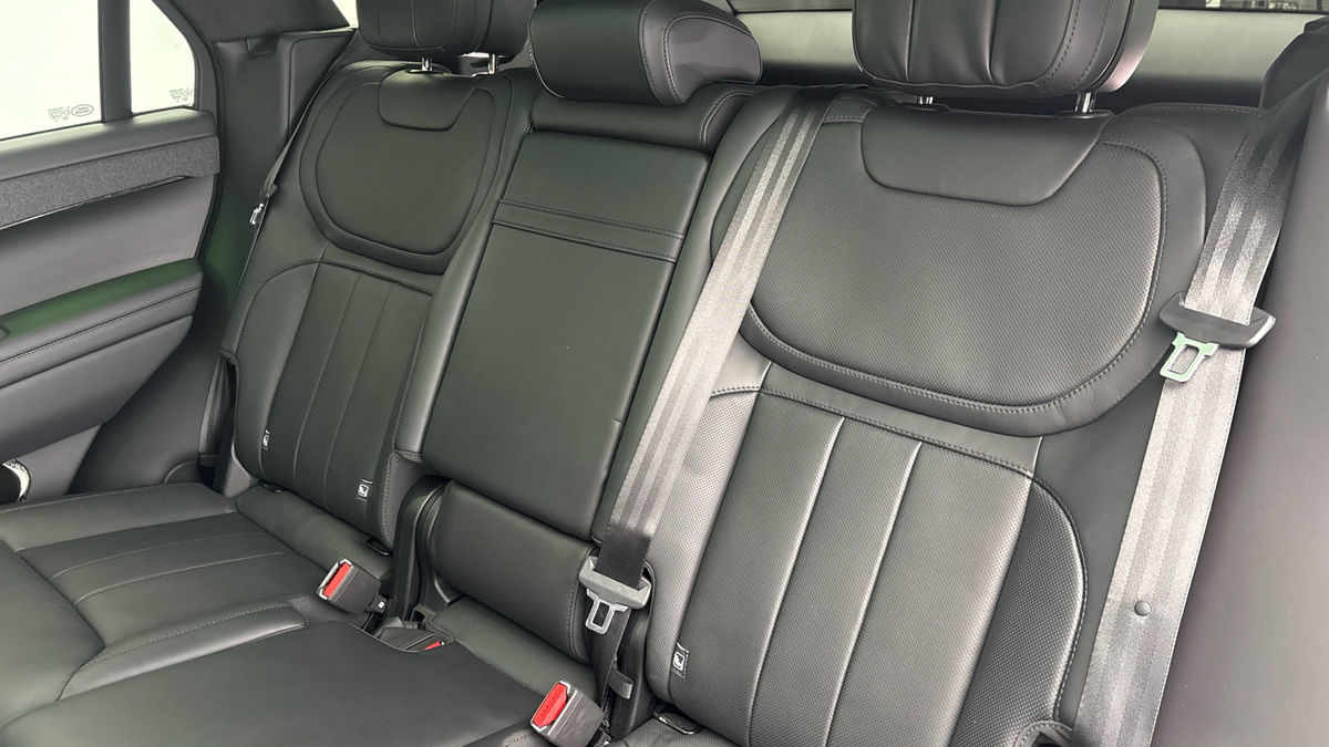 Land Rover Range Rover Sport Image 8
