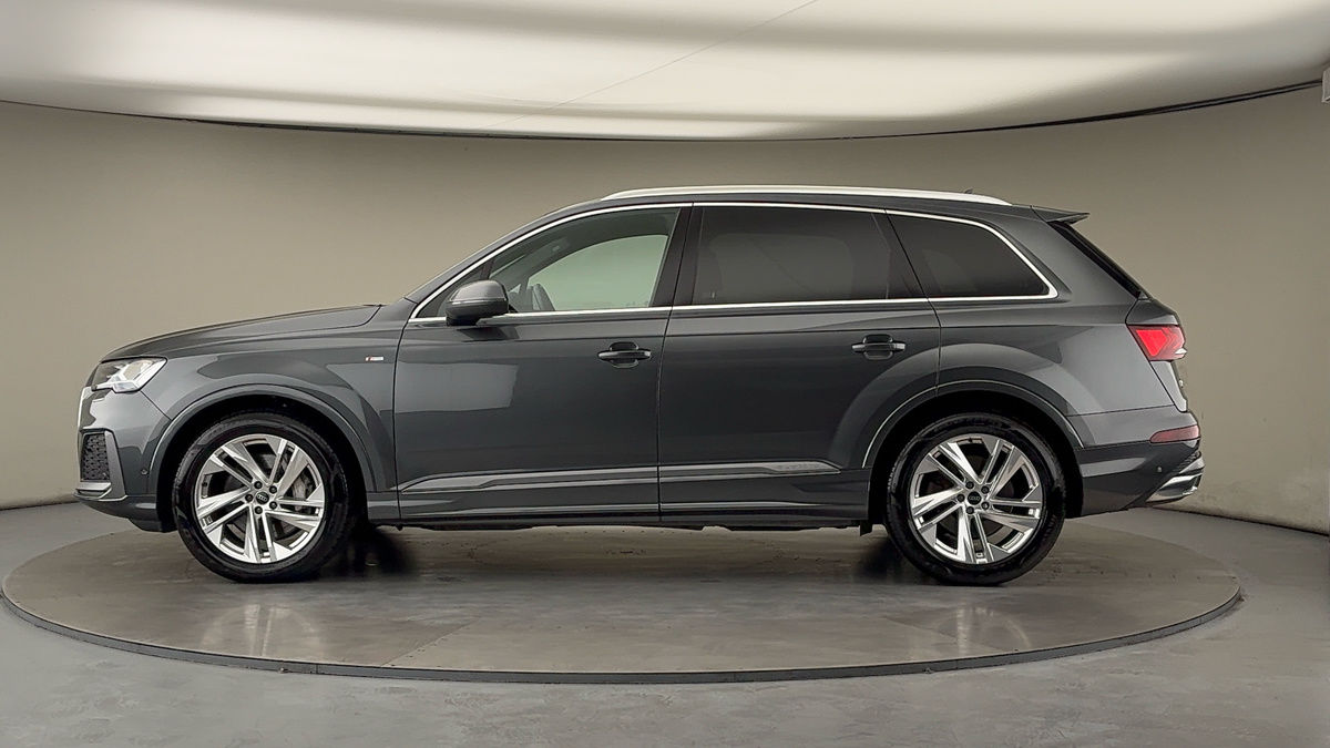 Audi Q7 Image 15