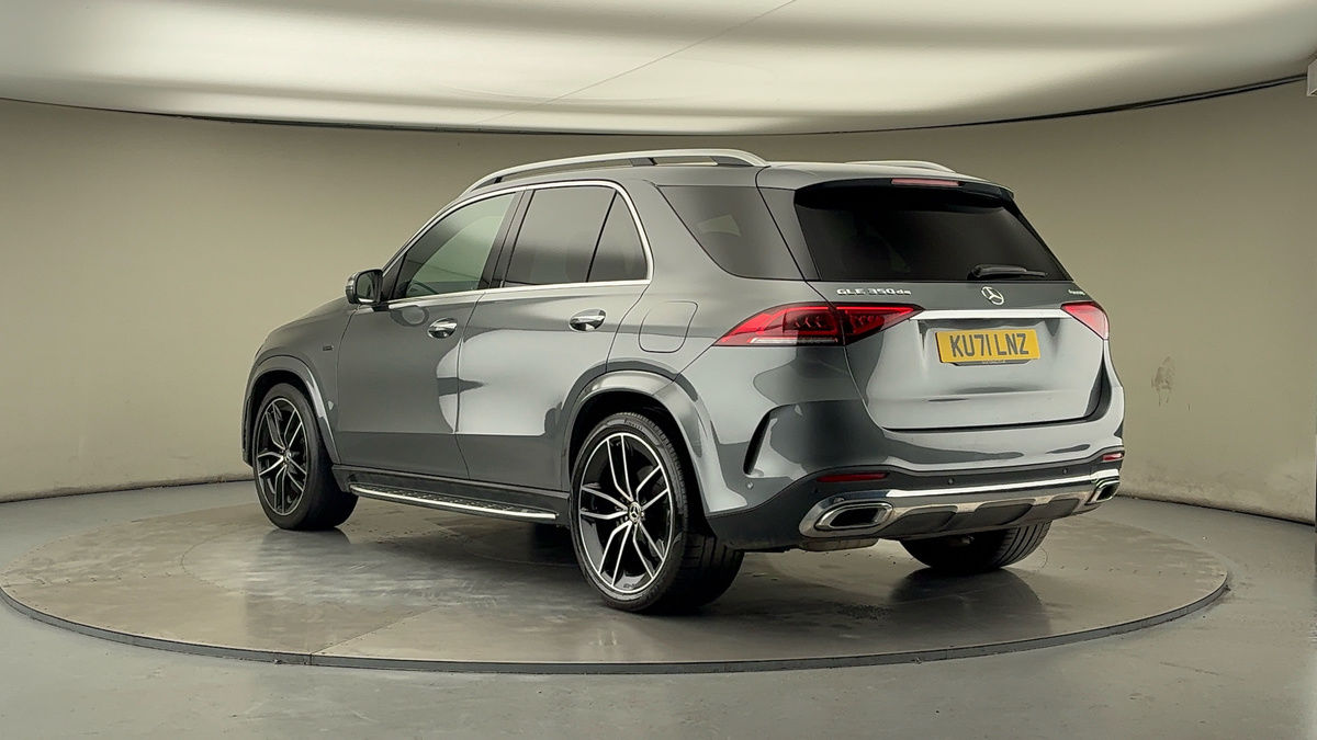 Mercedes-Benz GLE Image 2