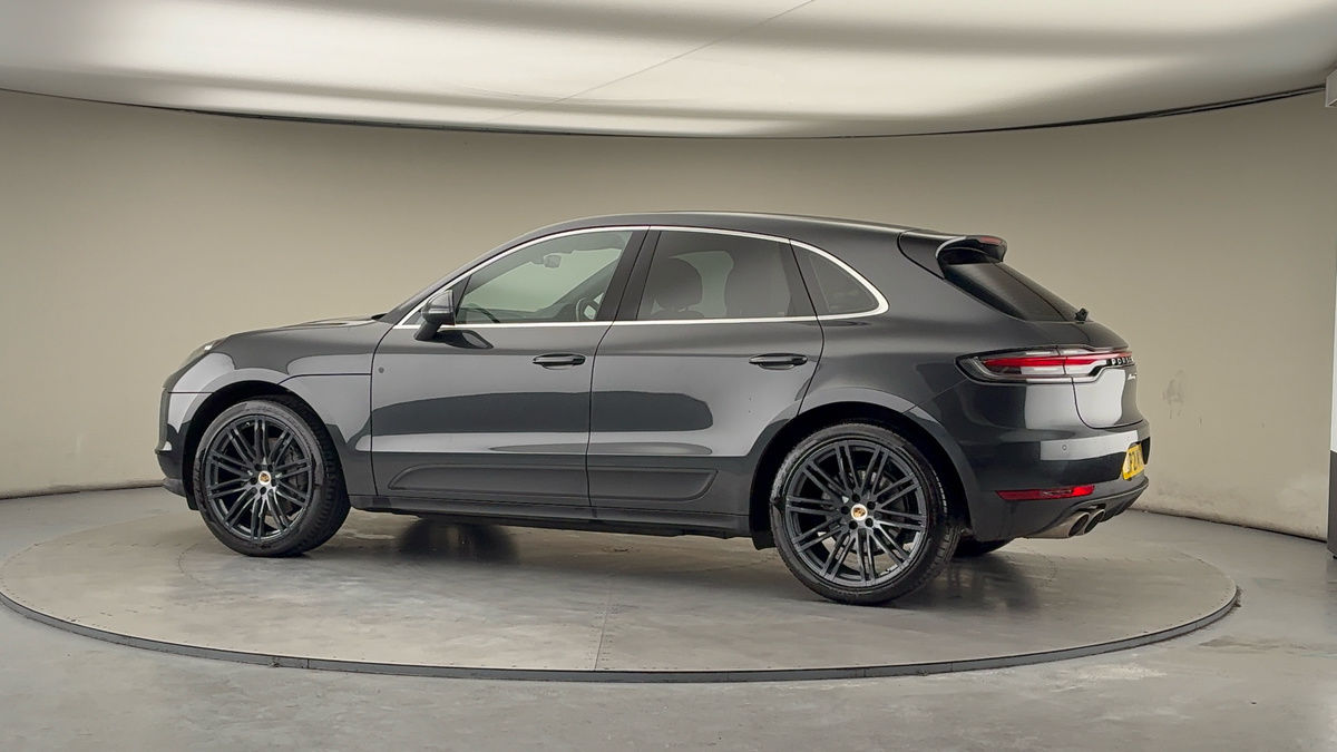 More views of Porsche Macan