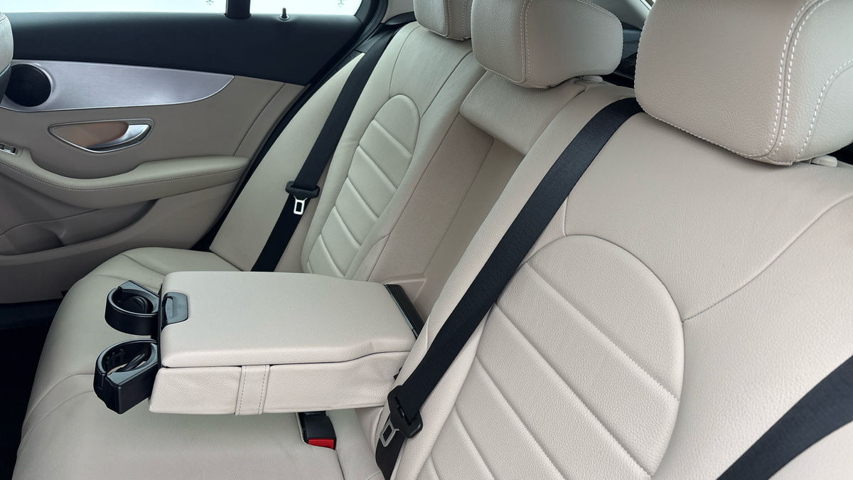 Mercedes-Benz C Class Image 9
