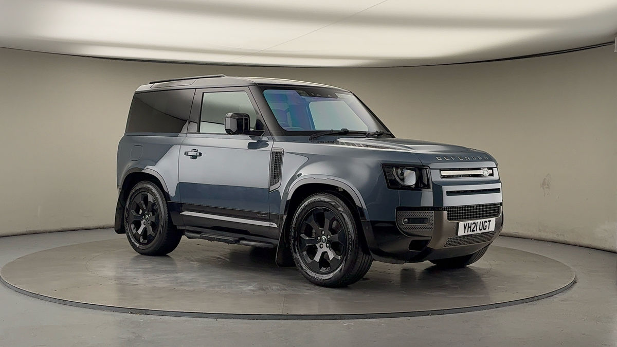 More views of Land Rover Defender 90