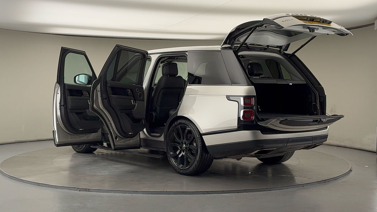 More views of Land Rover Range Rover